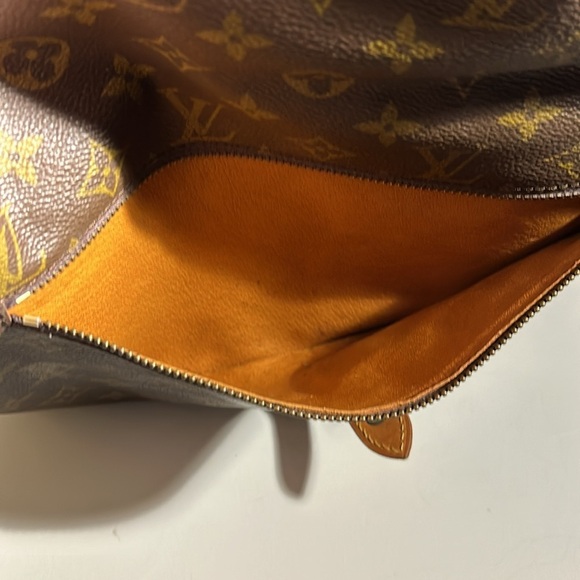 Vintage Louis Vuitton monogram Pochette Pliante clutch Circa 70s. - Picture 9 of 16